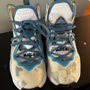 Nike Space Jam x Lebron 19